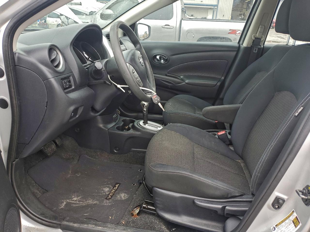 Nissan Versa S Image 11