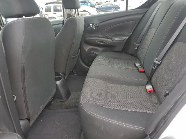 Nissan Versa S Image 12