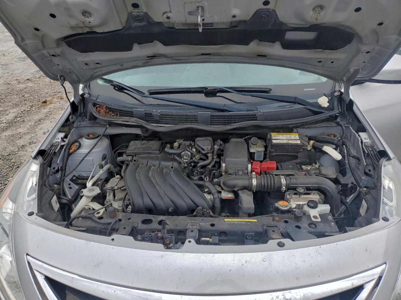 Nissan Versa S Image 7