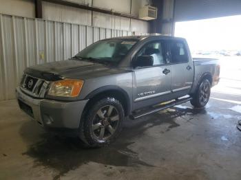  Salvage Nissan Titan
