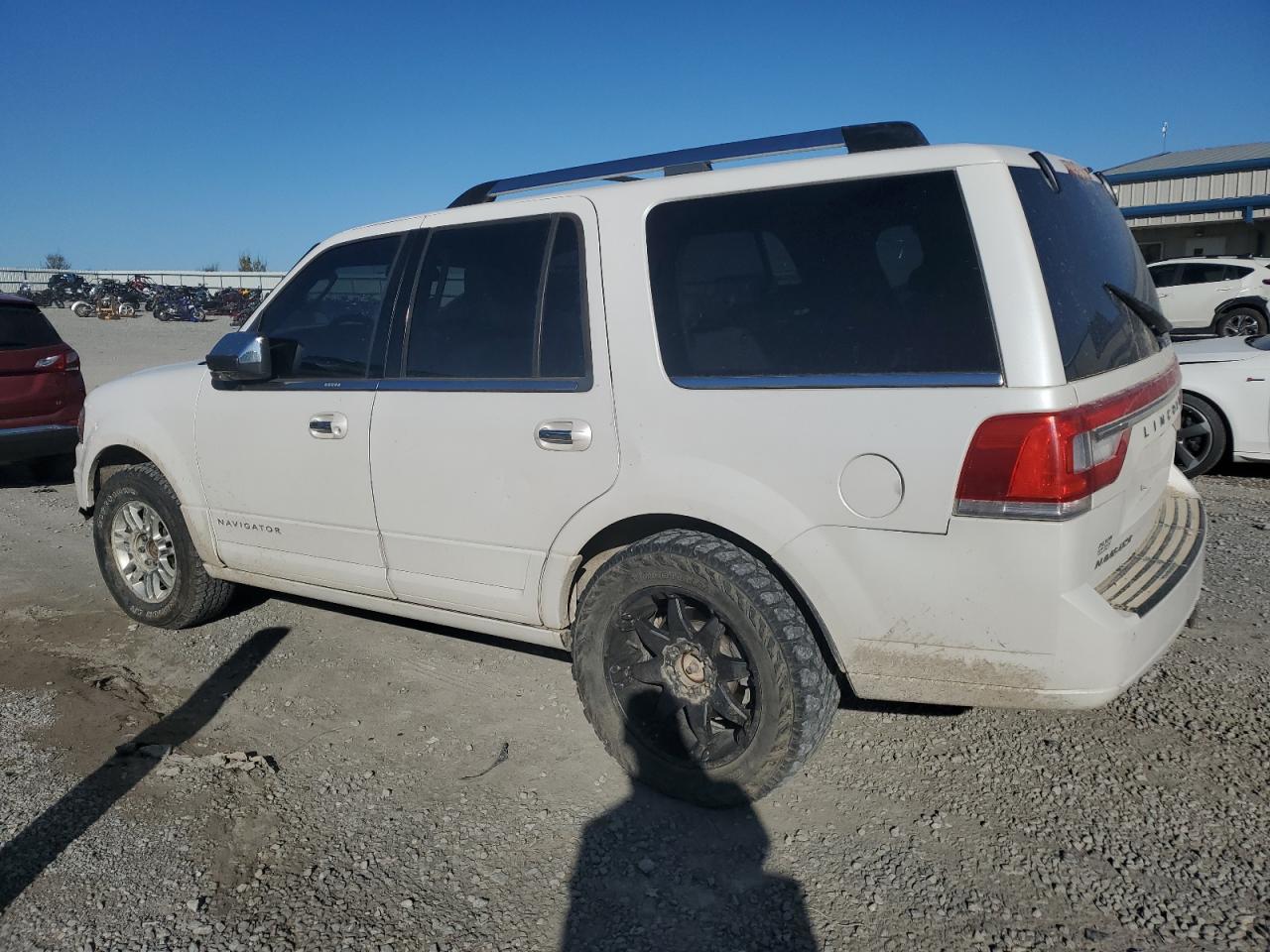 Lincoln Navigator Image 2