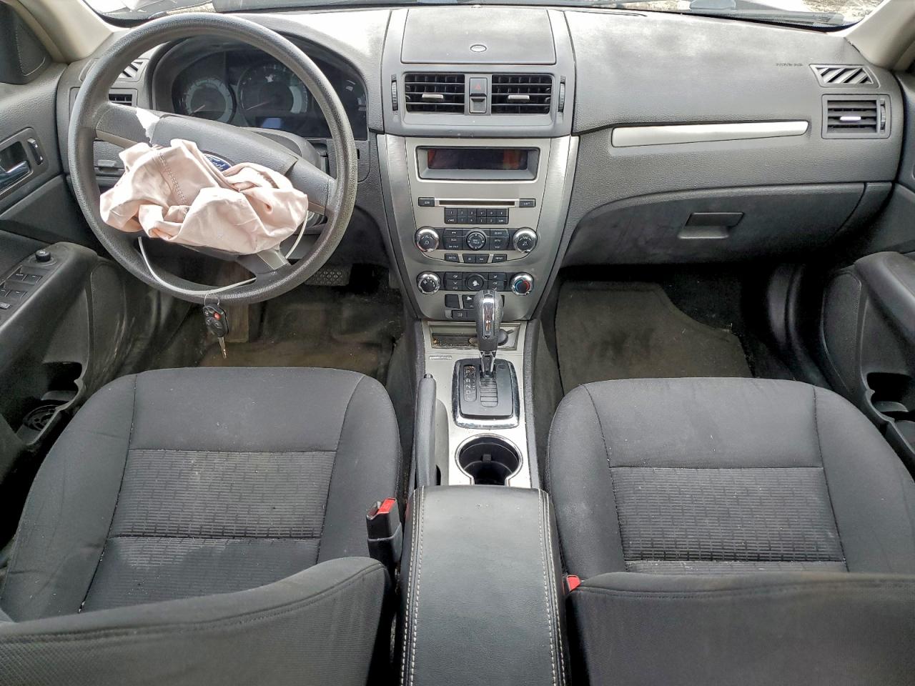 Ford Fusion Se Image 3