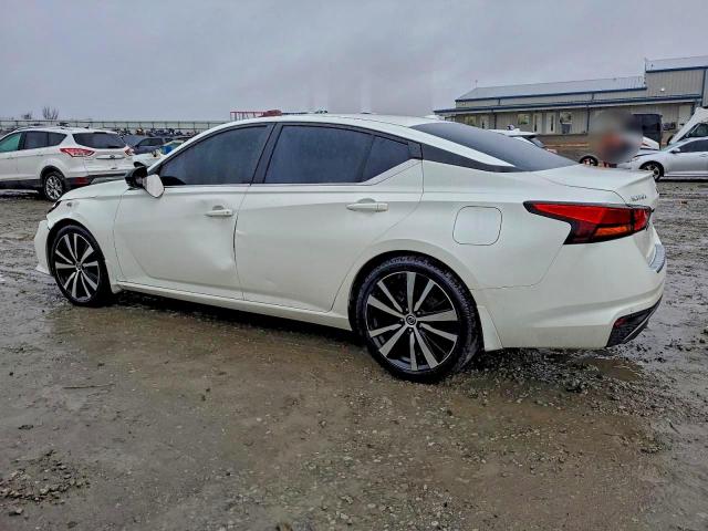 Nissan Altima Sr Image 6