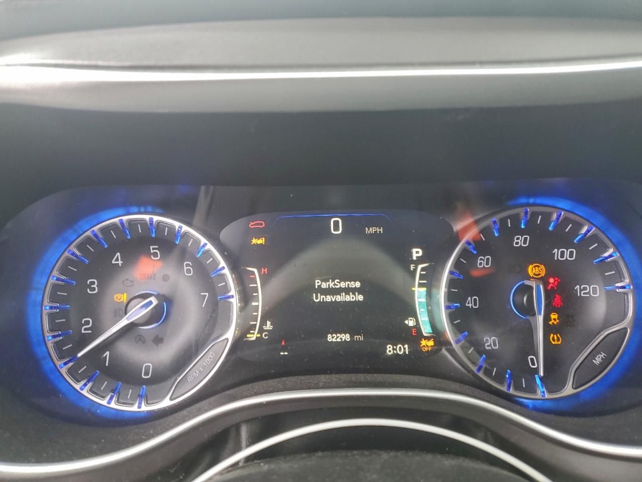 Chrysler Pacifica Touring L Image 14