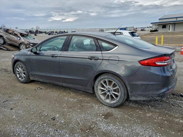 Ford Fusion Se Image 12