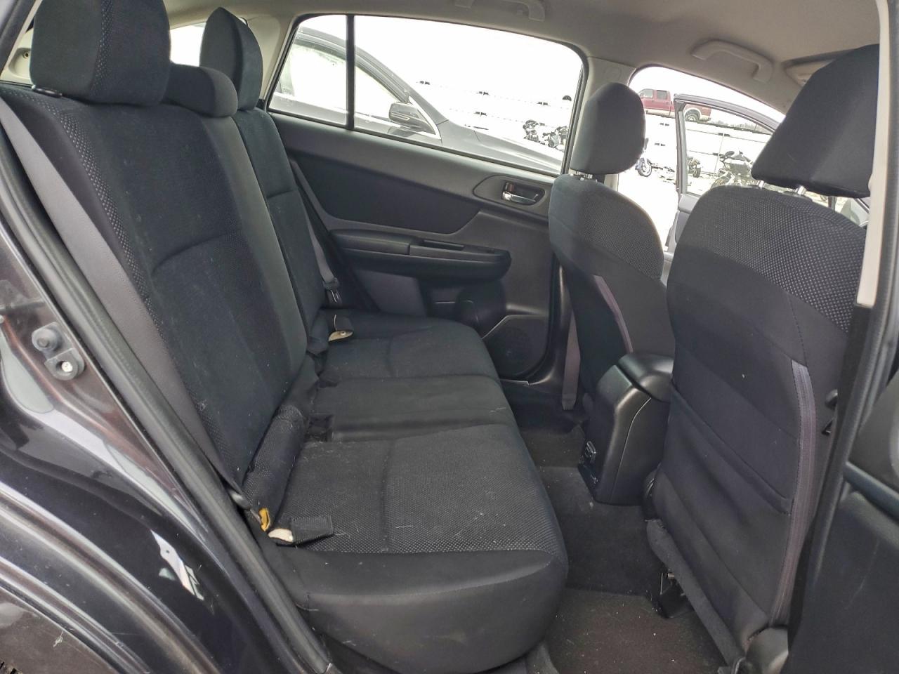 Subaru Impreza Premium Image 9