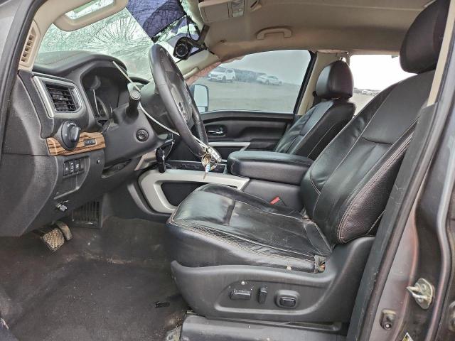 Nissan Titan Sl Image 5