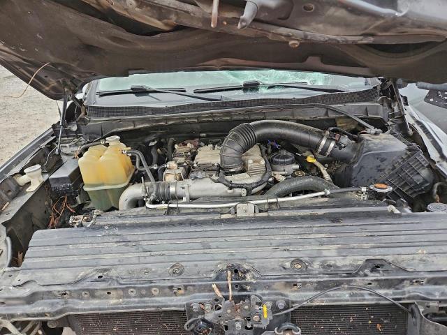 Nissan Titan Sl Image 3