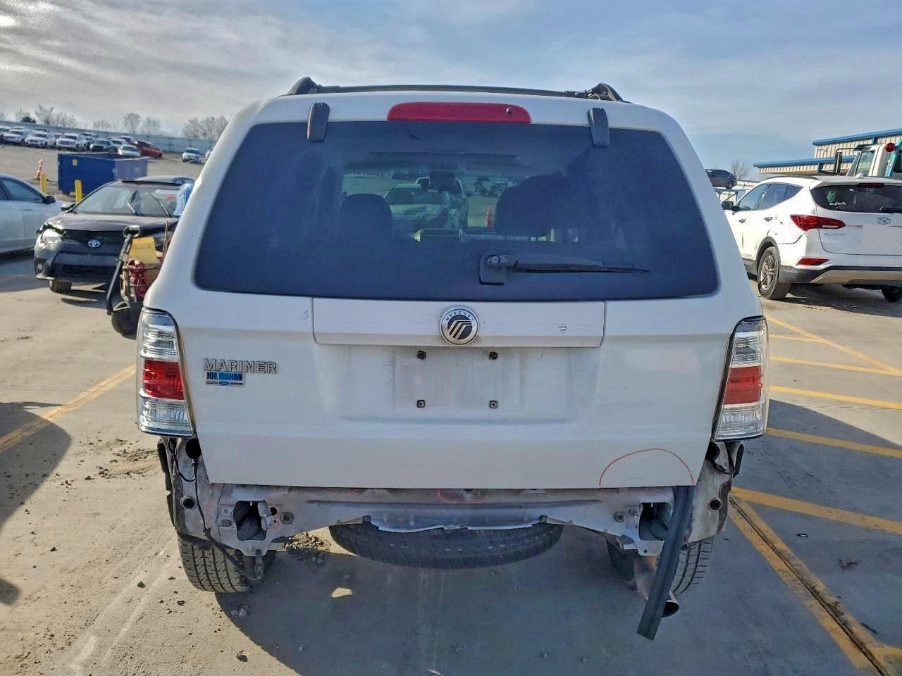 Mercury Mariner Image 14