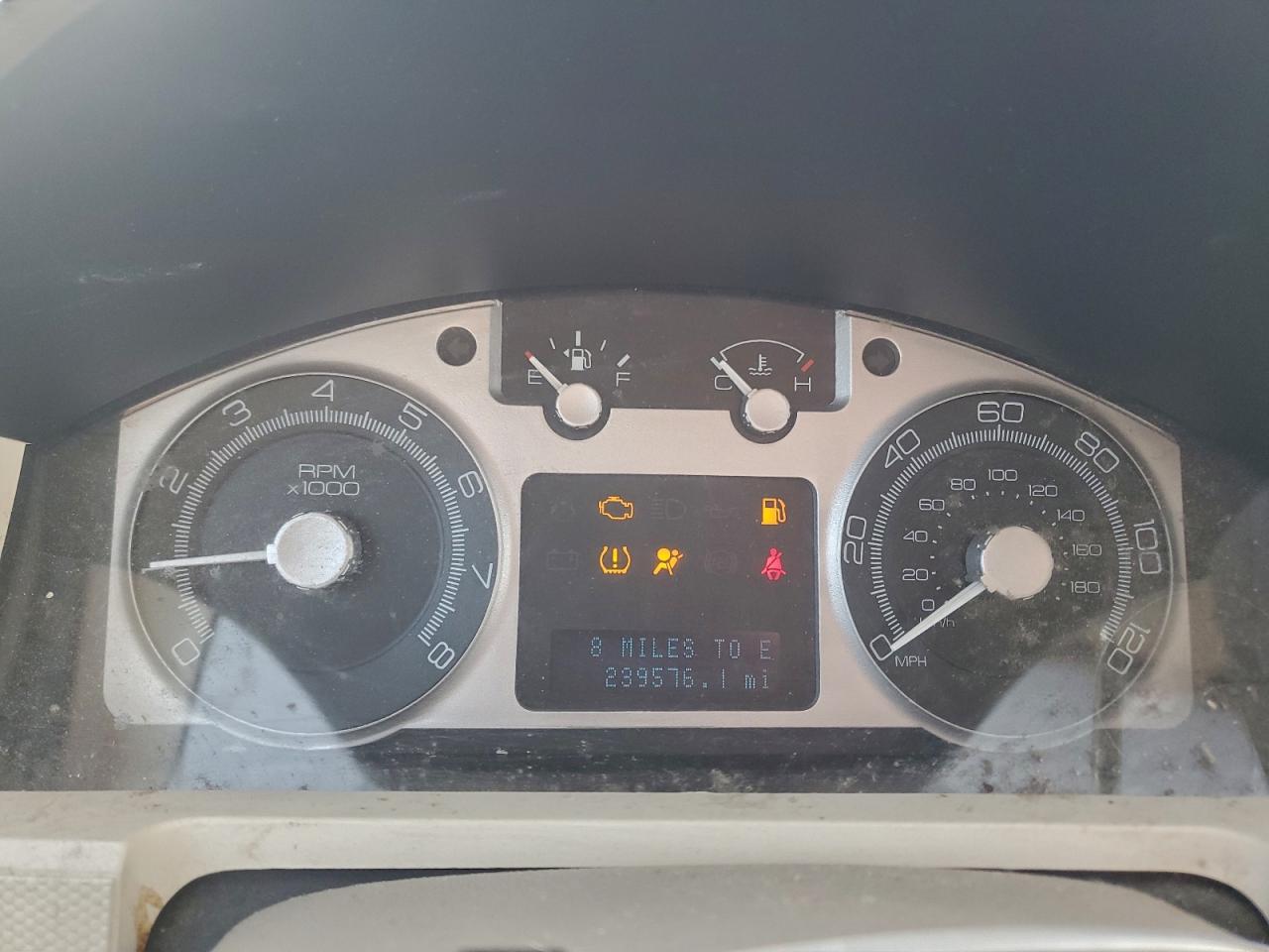 Mercury Mariner Image 9