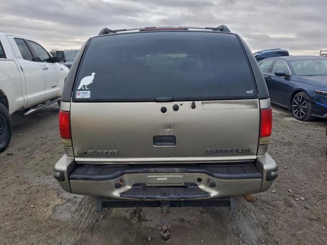 Chevrolet Blazer Image 2