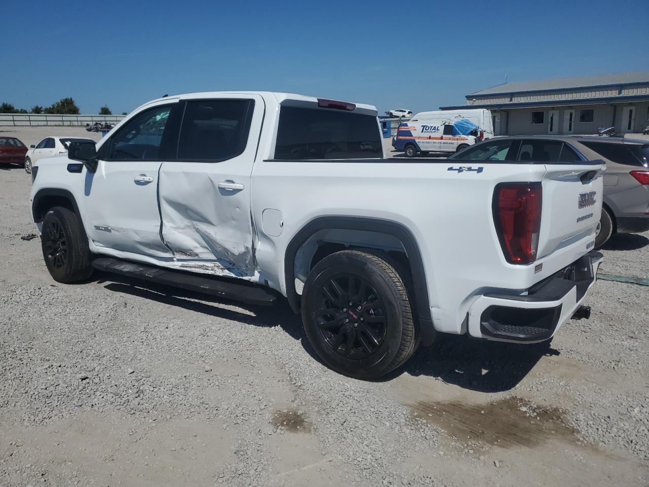 GMC Sierra K1500 Elevation Image 3