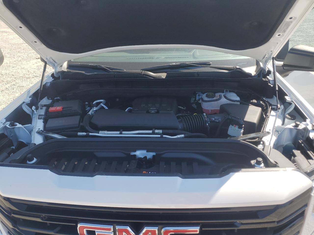 GMC Sierra K1500 Elevation Image 10