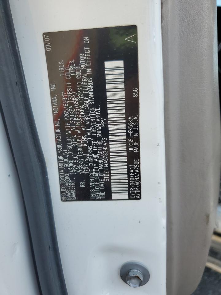 Toyota Sequoia Sr5 Image 12