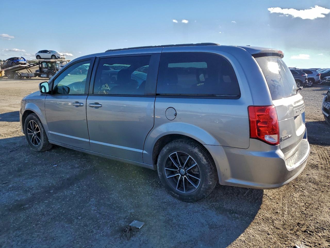 Dodge Caravan Gt Image 4