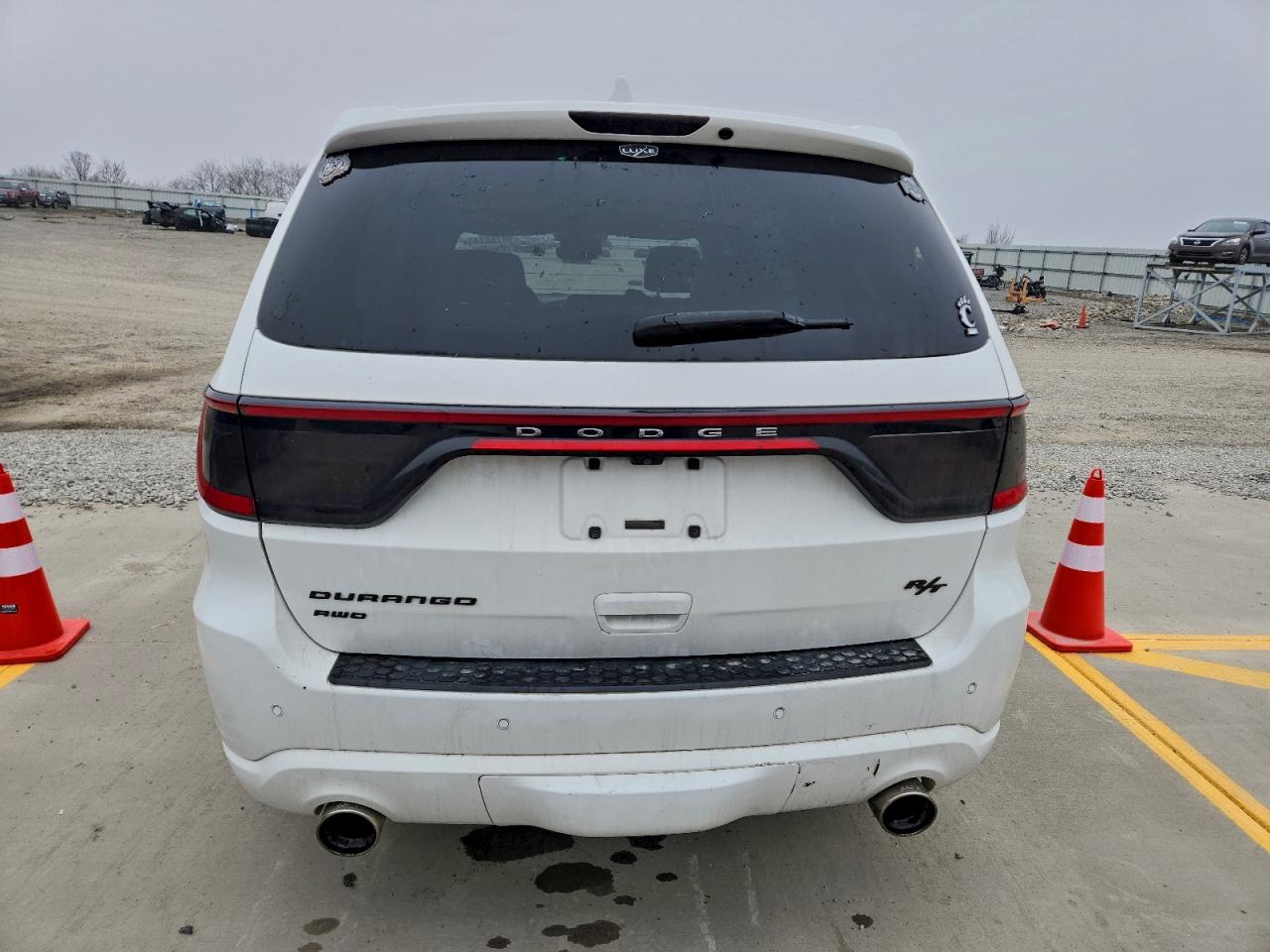 Dodge Durango R/t Image 9