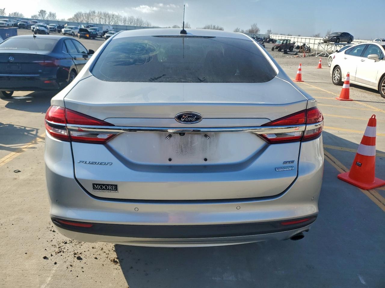 Ford Fusion Se Image 4