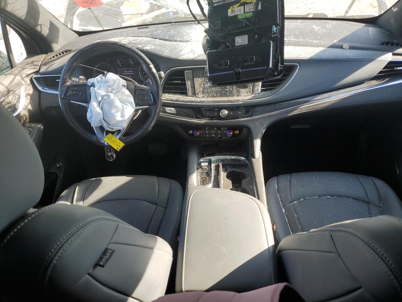 Buick Enclave Essence Image 2