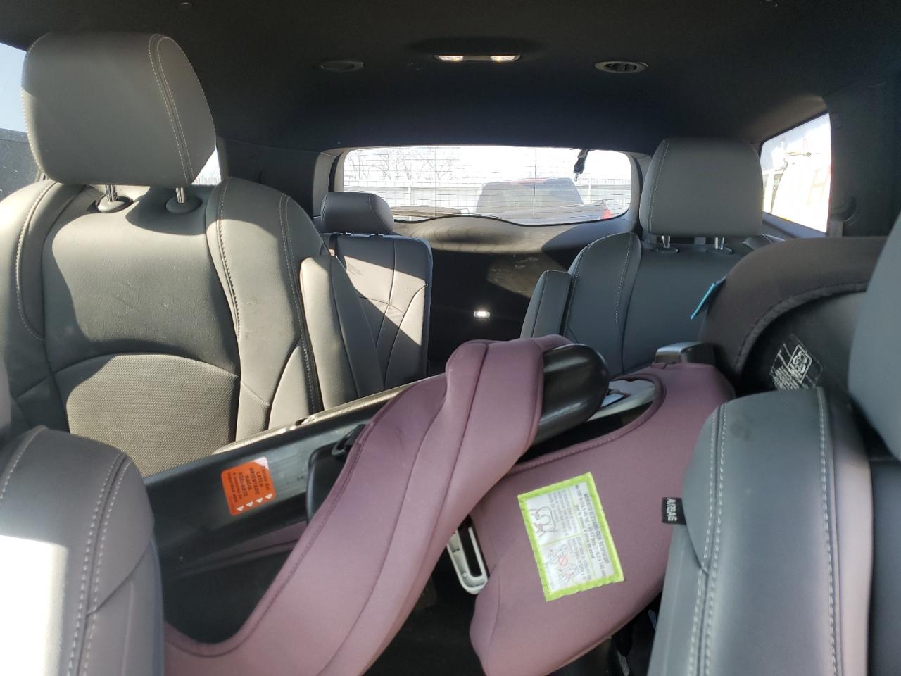 Buick Enclave Essence Image 6