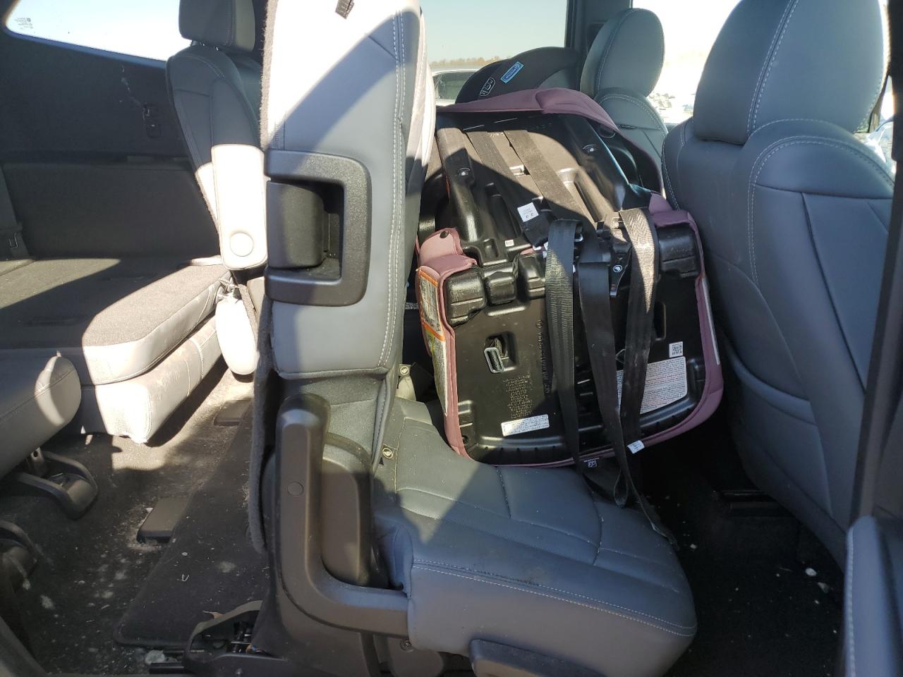 Buick Enclave Essence Image 4