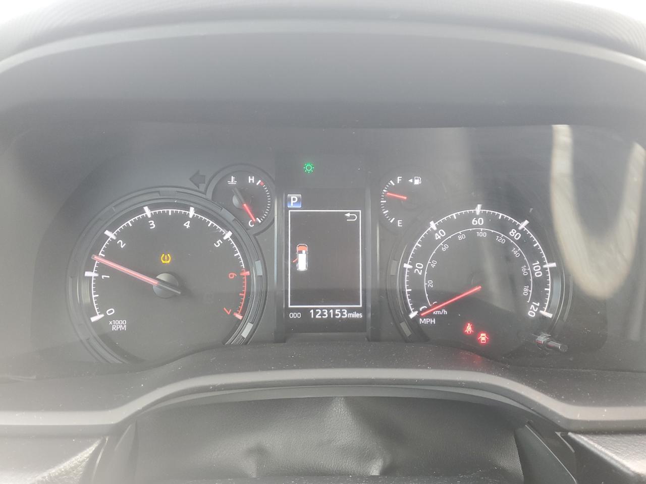 Toyota 4Runner Sr5 Image 9