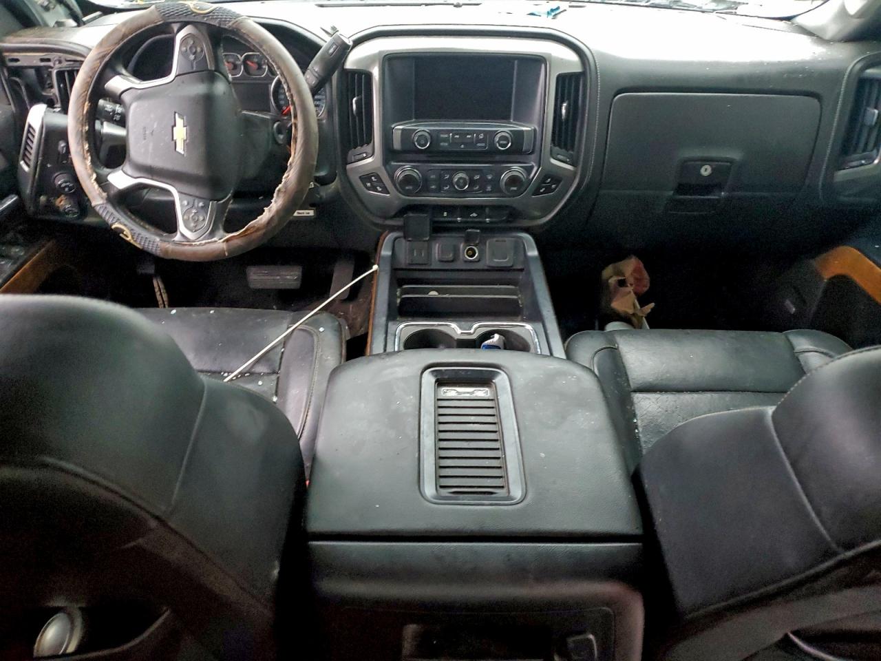 Chevrolet Silverado K1500 Ltz Image 4