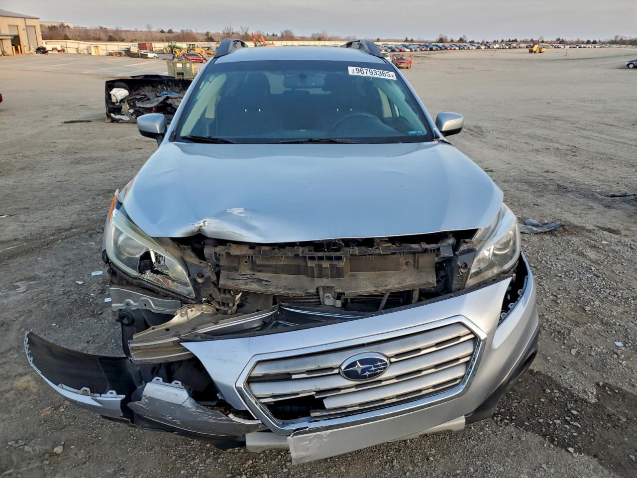 Subaru Outback 2.5i Premium Image 6