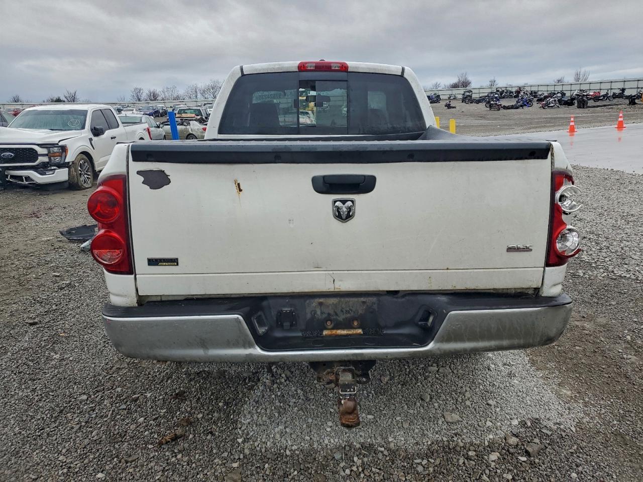 Dodge Ram 1500 St Image 9