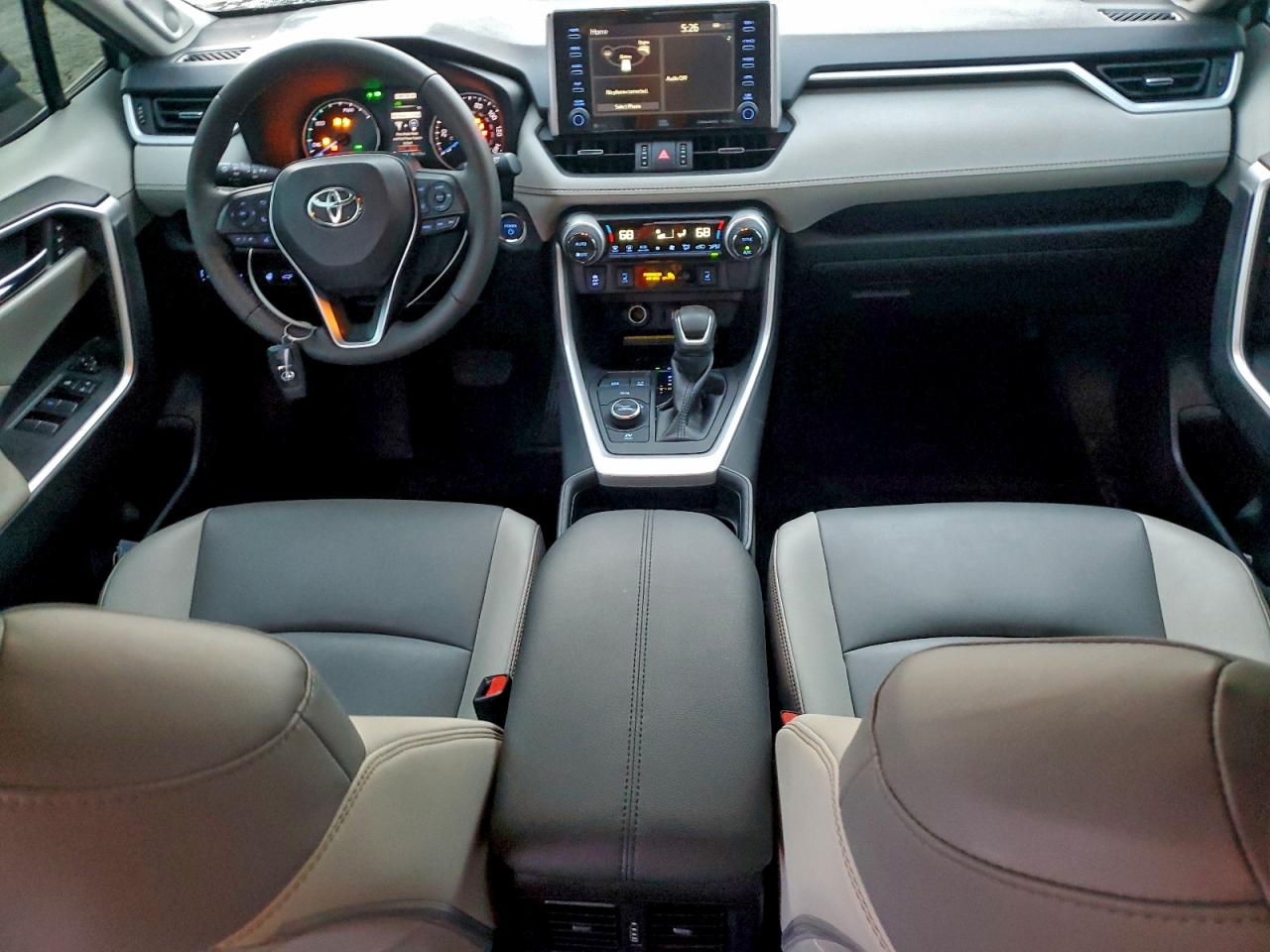 Toyota RAV4 Xle Premium Image 5