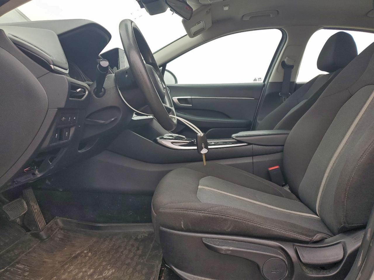 Hyundai SONATA Se Image 6