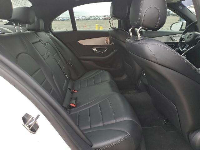 Mercedes-Benz C-Class 300 Image 11