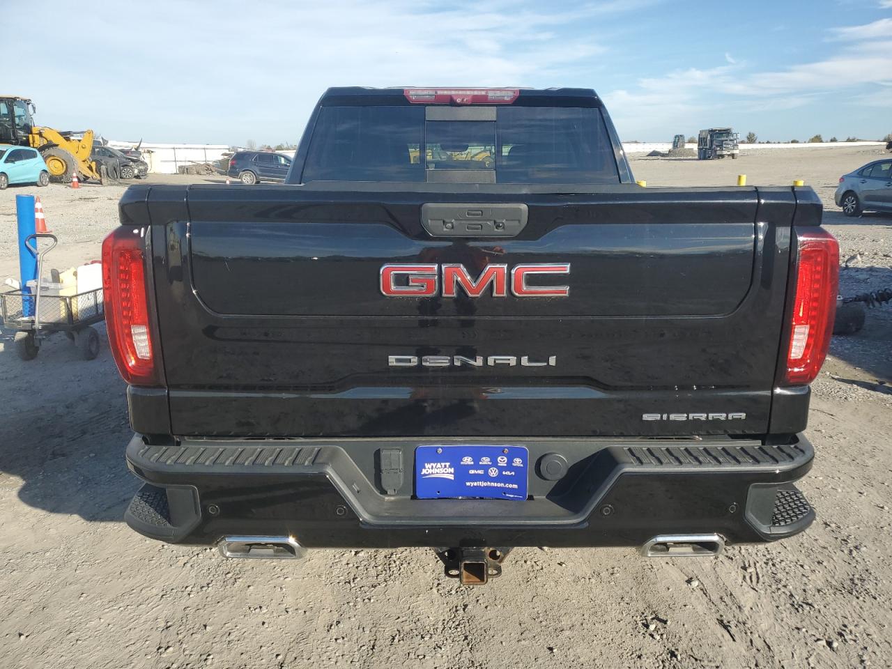 GMC Sierra K1500 Denali Image 8