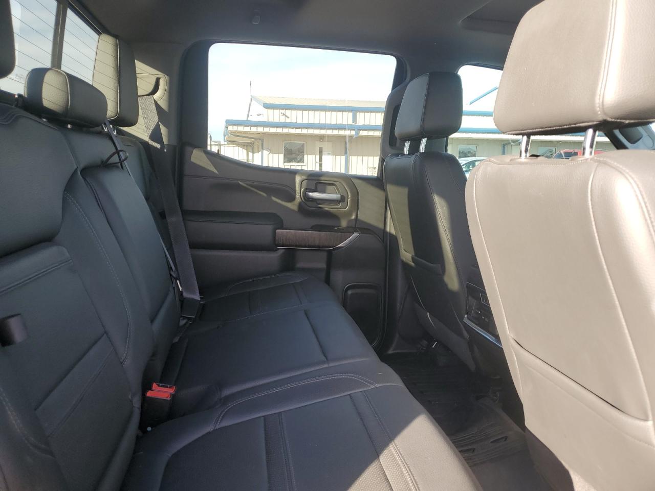 GMC Sierra K1500 Denali Image 6