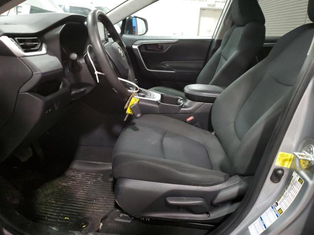 Toyota RAV4 Le Image 3