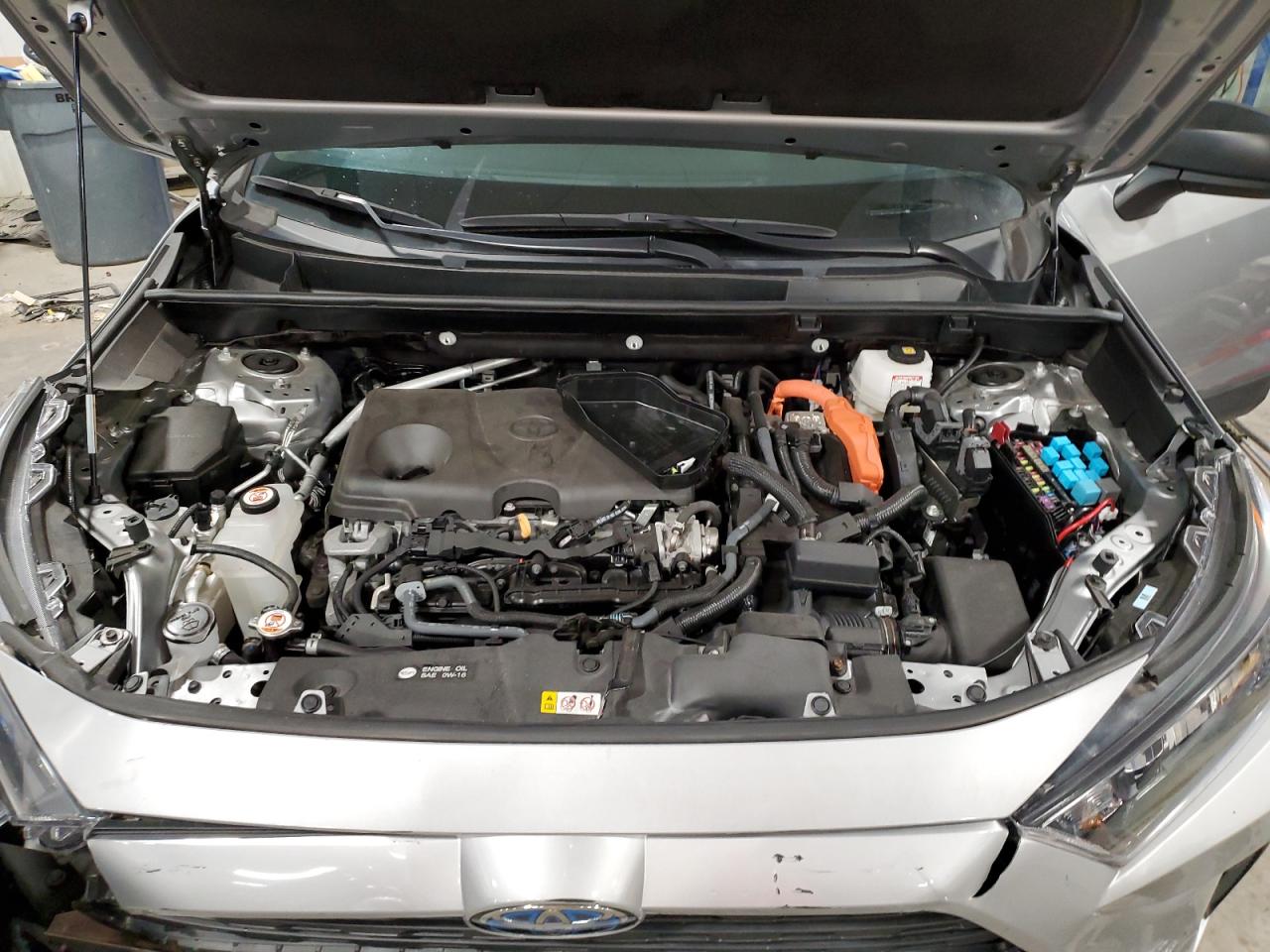 Toyota RAV4 Le Image 6