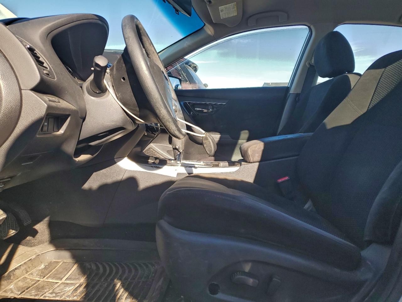 Nissan Altima 2.5 Image 10