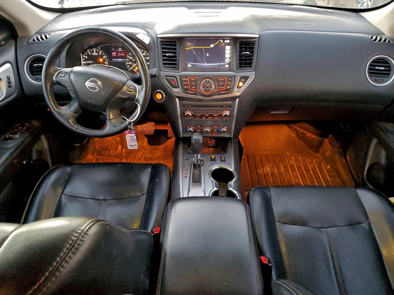 Nissan Pathfinder Sl Image 8