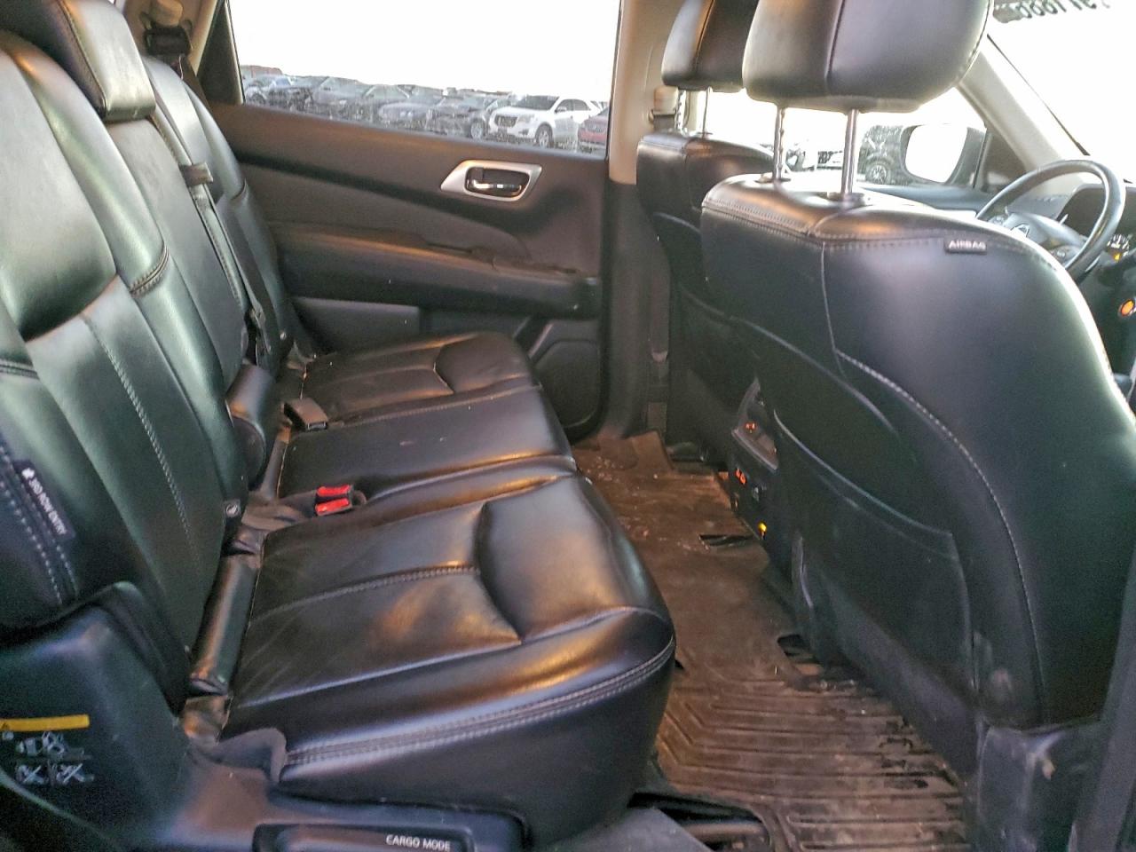 Nissan Pathfinder Sl Image 2