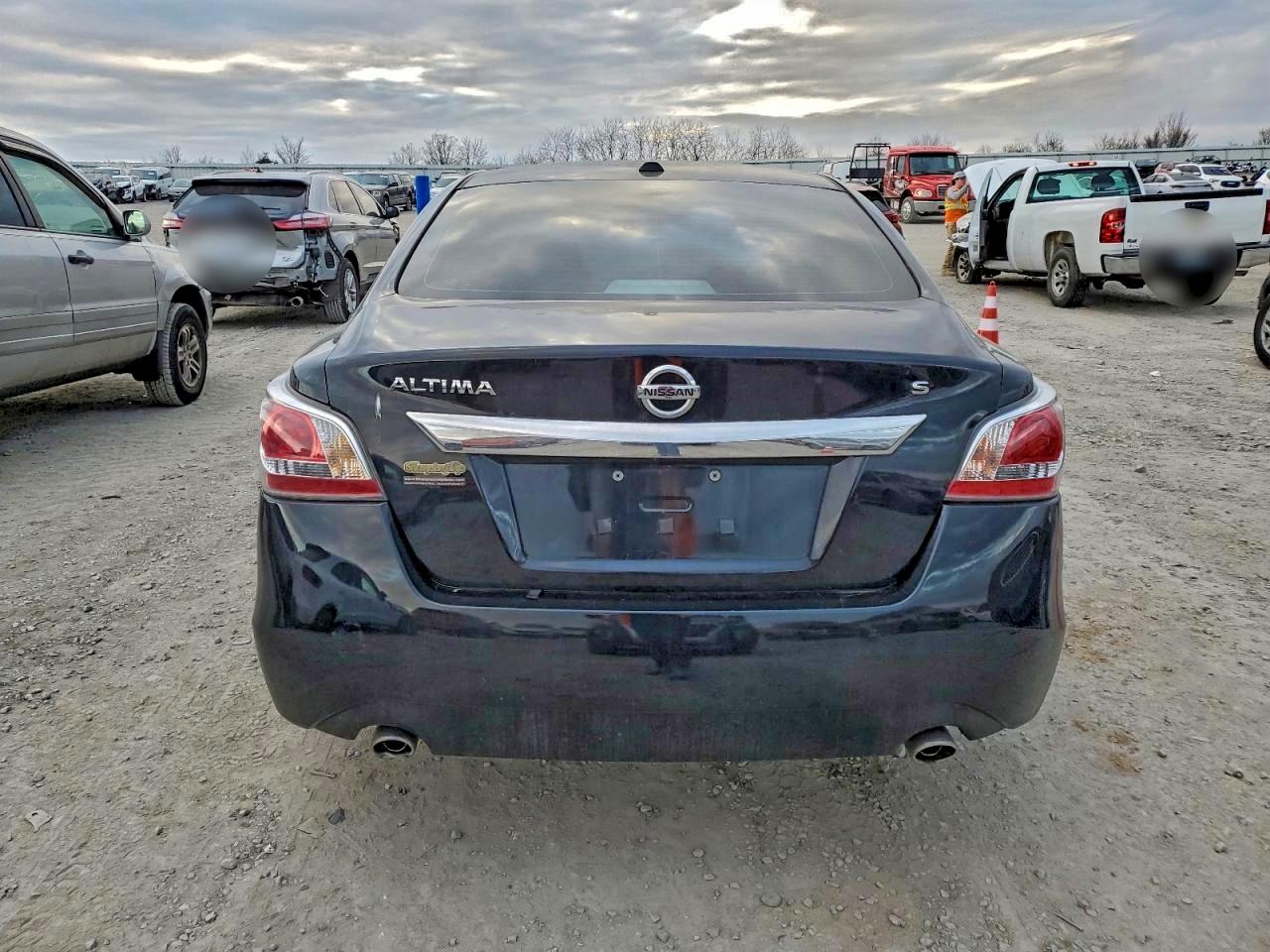 Nissan Altima 2.5 Image 6