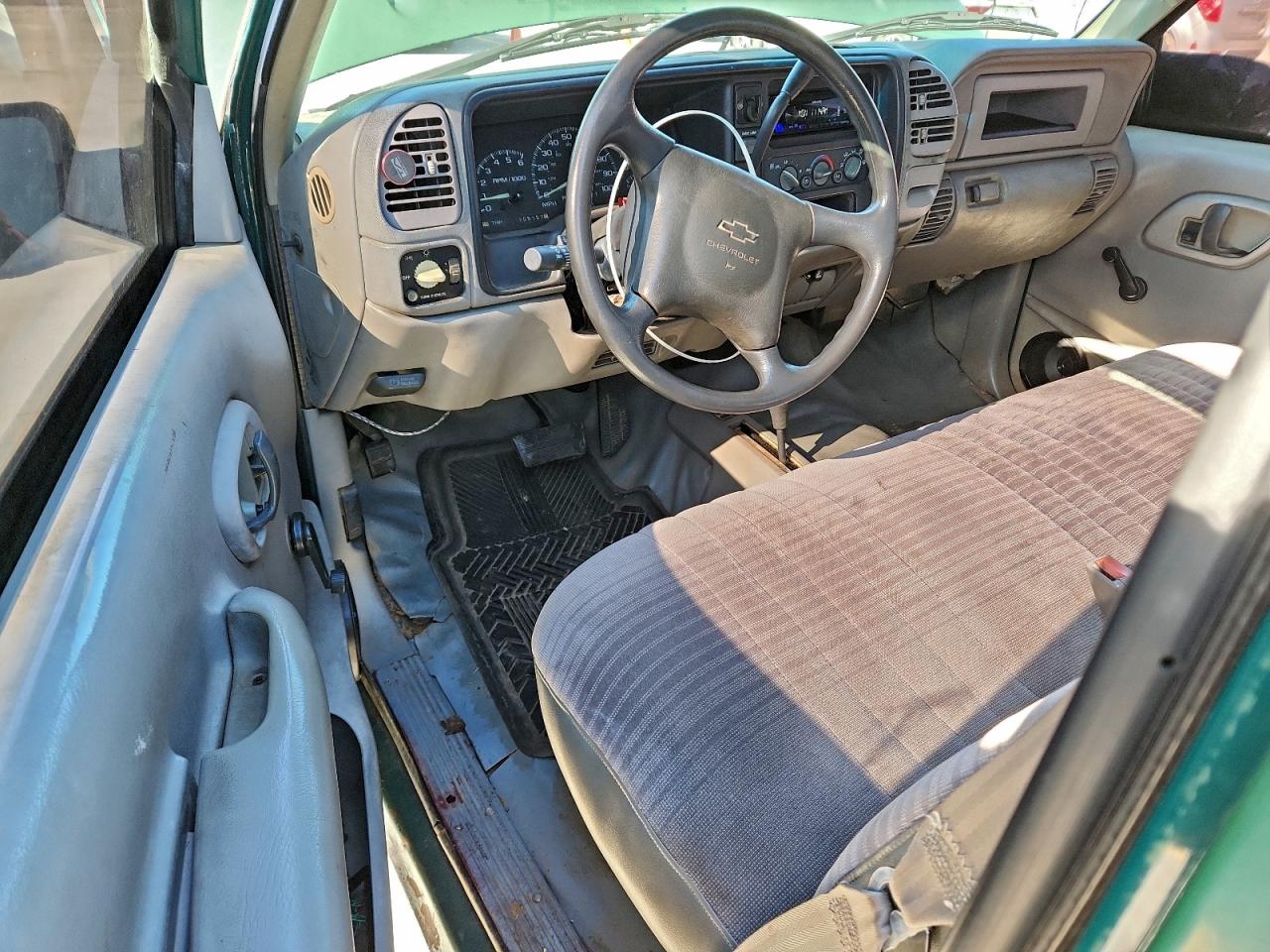 Chevrolet Ck Series K2500 Image 6