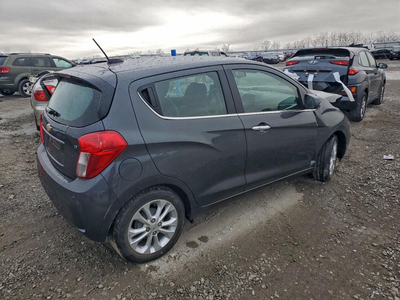 Chevrolet Spark 2lt Image 2