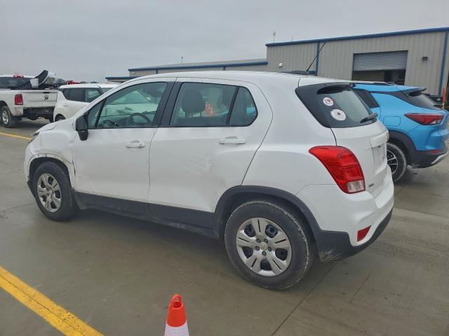 Chevrolet Trax Ls Image 2