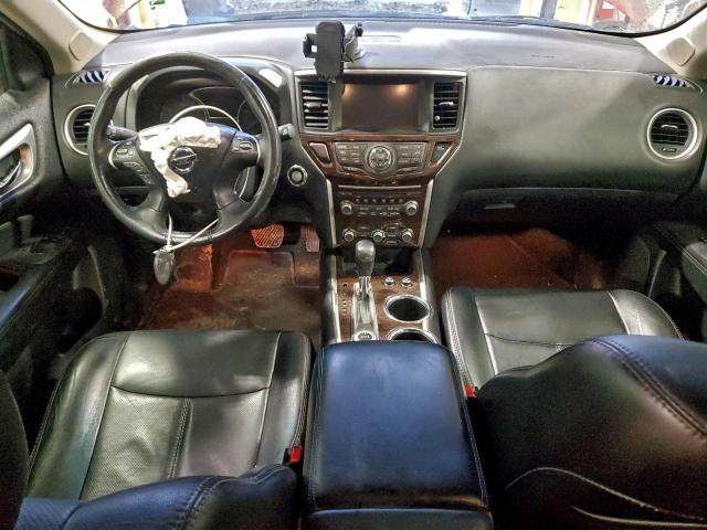 Nissan Pathfinder S Image 8