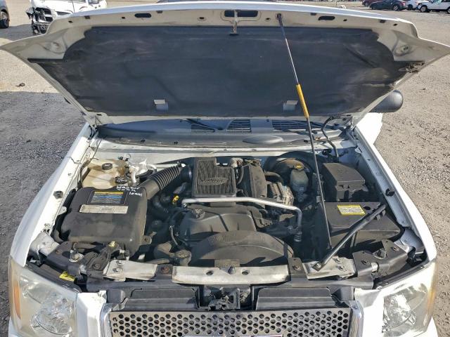 GMC Envoy Image 12
