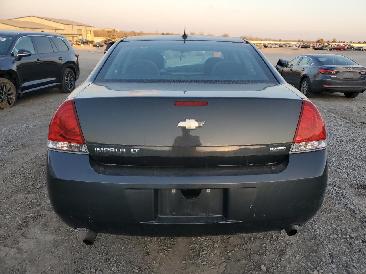 Chevrolet Impala Lt Image 3