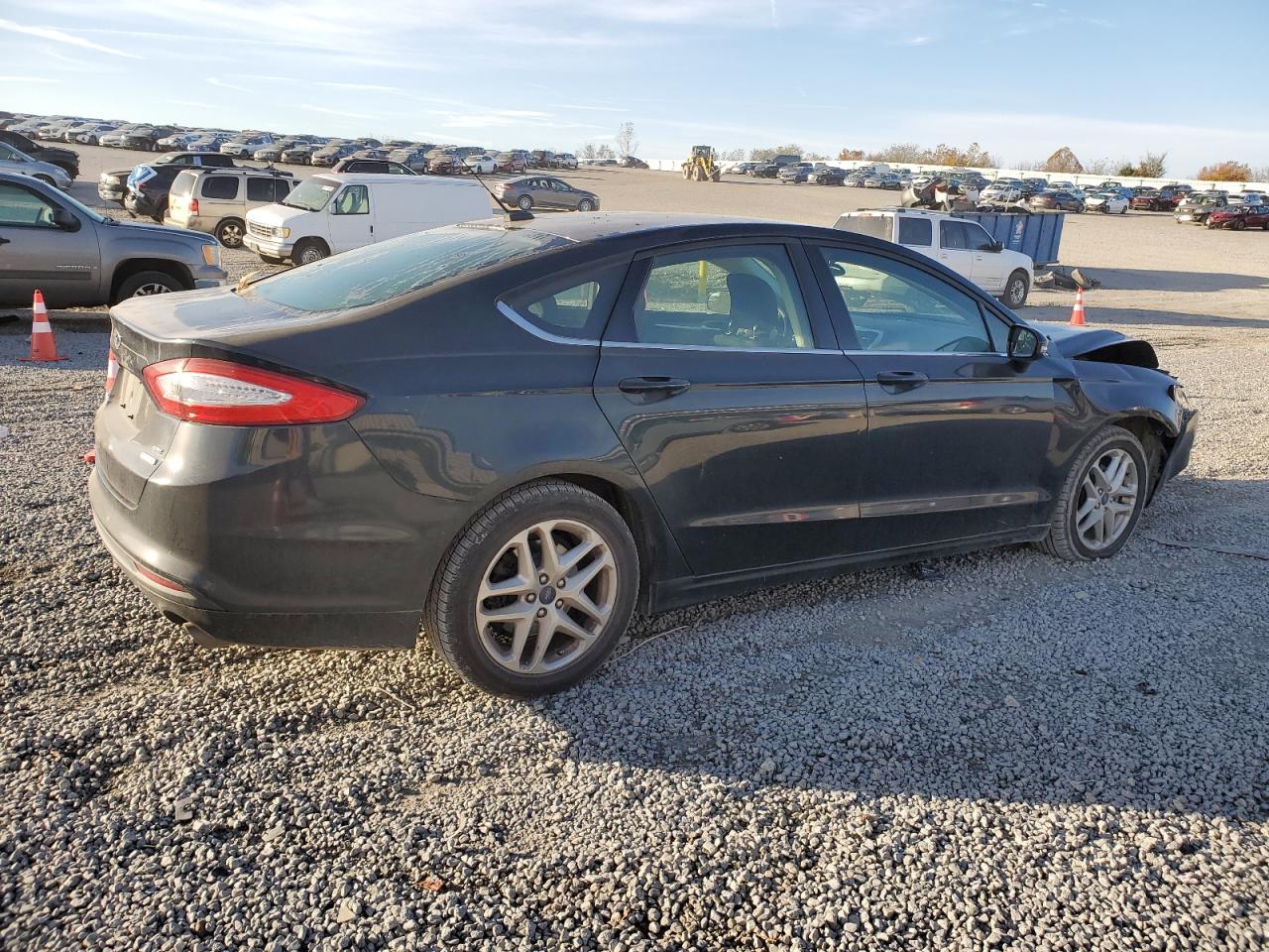 Ford Fusion Se Image 11
