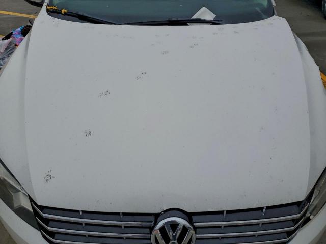 Volkswagen Passat Sel Image 6